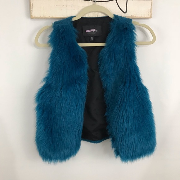 Karen Kane Faux fur Vest - Picture 2 of 5
